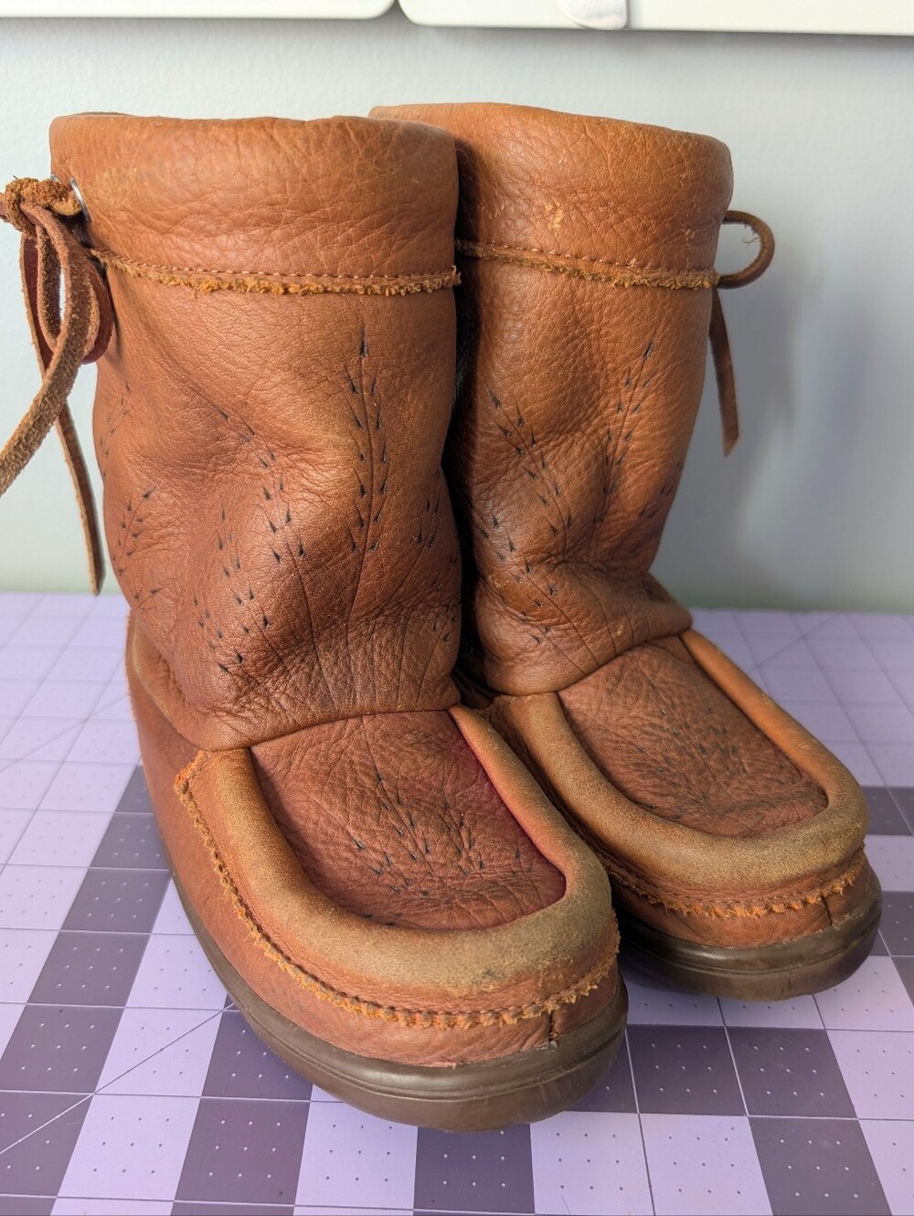 Manitobah Mukluks Gatherer Brown Leather Waterproof Child Size 13 Snow Boots